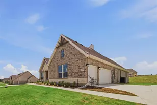 711 Water Side Dr, Van Alstyne, TX 75495 - Photo 3