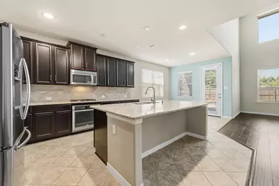 701 Park Place Lane, McKinney, TX 75071 - Photo 9