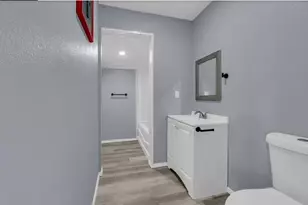 902 Calumet St, Waco, TX 76704 - Photo 17