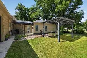7513 Ravenswood Rd, Granbury, TX 76049 - Photo 13