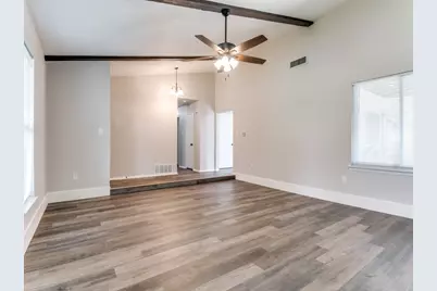 1607 Glenhill Lane, Lewisville, TX 75077 - Photo 3