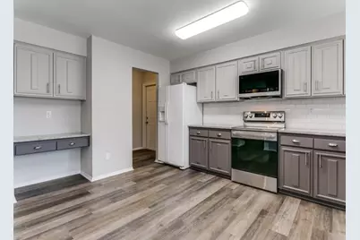 1607 Glenhill Lane, Lewisville, TX 75077 - Photo 5