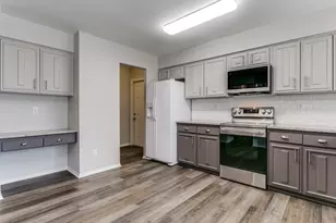 1607 Glenhill Ln, Lewisville, TX 75077 - Photo 5