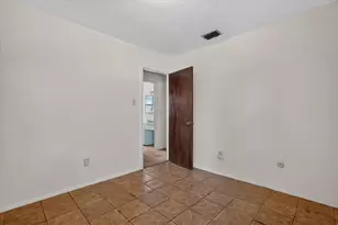 2512 Bent Tree Ln, Arlington, TX 76016 - Photo 25