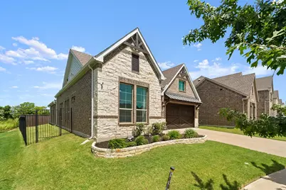 4705 Brockwell Drive, Carrollton, TX 75010 - Photo 3