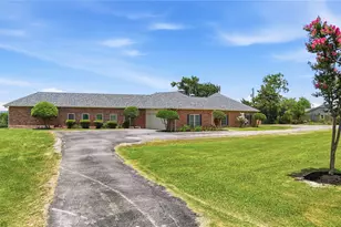 1316 Tate Cir, Sherman, TX 75090 - Photo 3