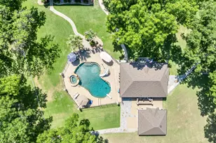7402 Hanover Ct, Granbury, TX 76049 - Photo 37