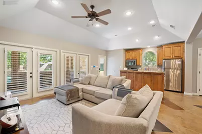 7402 Hanover Court, Granbury, TX 76049 - Photo 21