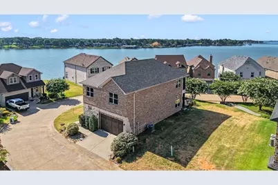172 Marina Drive, Mabank, TX 75156 - Photo 1