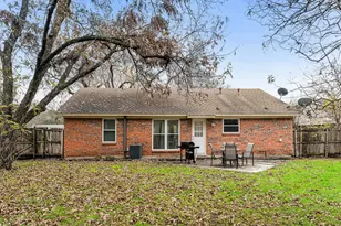 3245 Myra Ln, Farmers Branch, TX 75234 - Photo 23