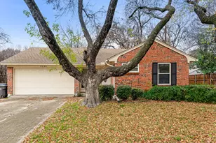 3245 Myra Ln, Farmers Branch, TX 75234 - Photo 1