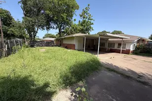 608 Donlee Rd, Lancaster, TX 75134 - Photo 17