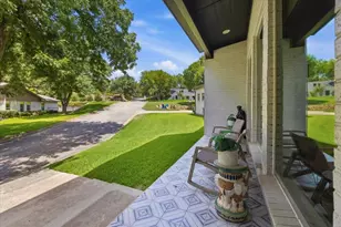 3751 Stoney Creek Ct, Fort Worth, TX 76116 - Photo 7