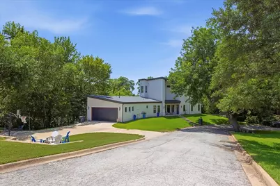3751 Stoney Creek Court, Fort Worth, TX 76116 - Photo 3