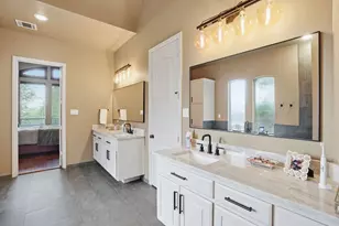 700 Briar Ridge Dr, Keller, TX 76248 - Photo 23