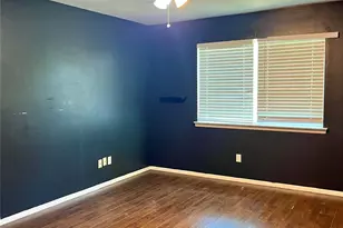 3033 Mccarthy St, Irving, TX 75062 - Photo 13