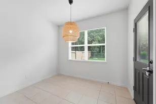 7707 Boulder Sunstone Ln, Conroe, TX 77304 - Photo 11