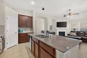 404 Castle St, DeSoto, TX 75115 - Photo 15