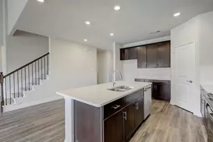 410 Stagg St, McKinney, TX 75069 - Photo 3