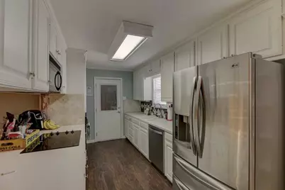 1911 Cypress Court, Gainesville, TX 76240 - Photo 11
