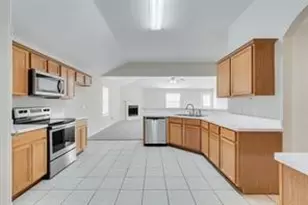 1152 Galicia Ln, Dallas, TX 75217 - Photo 11