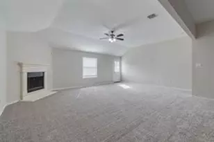 1152 Galicia Ln, Dallas, TX 75217 - Photo 19