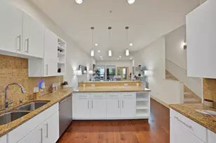 4111 Newton Ave, Dallas, TX 75219 - Photo 11