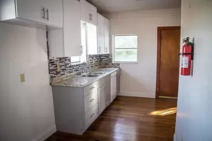 709 W Cannon St, Fort Worth, TX 76104 - Photo 3