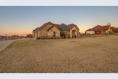 7320 Spring Ranch Court, Godley, TX 76044 - Photo 15