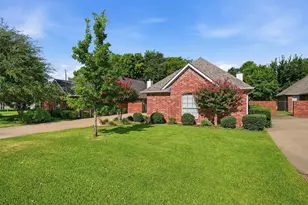 2704 Rex Cruse Dr, Sherman, TX 75092 - Photo 1