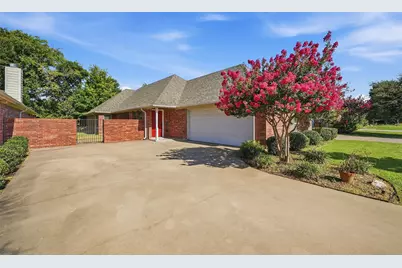 2704 Rex Cruse Drive, Sherman, TX 75092 - Photo 3