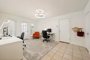 7718 Arborside Dr, Dallas, TX 75231 - Photo 23