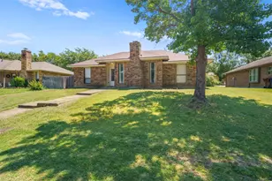 2101 Camellia St, Denton, TX 76205 - Photo 3