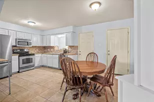 2101 Camellia St, Denton, TX 76205 - Photo 11