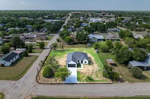 614 W Wheeler St, Breckenridge, TX 76424 - Photo 29