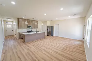 614 W Wheeler St, Breckenridge, TX 76424 - Photo 5