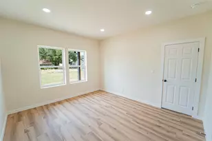 614 W Wheeler St, Breckenridge, TX 76424 - Photo 7