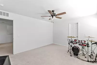 2101 Winding Creek Way, Denton, TX 76208 - Photo 29
