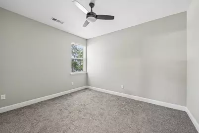 505 S Sky Court, Granbury, TX 76049 - Photo 23
