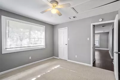 1903 Washington Avenue, Fort Worth, TX 76110 - Photo 13