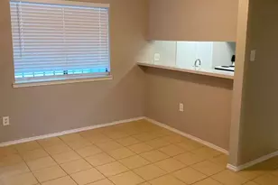 5027 Clover Haven St, Dallas, TX 75227 - Photo 5