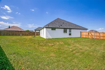 104 Bent Creek Court, Cleburne, TX 76033 - Photo 25