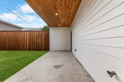 1505 Holly, Dallas, TX 75204 - Photo 27