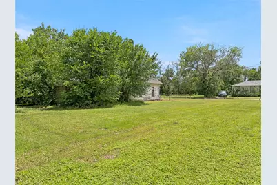 2432 S 9th Street, Waco, TX 76706 - Photo 11