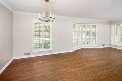 9329 Seagrove Drive, Dallas, TX 75243 - Photo 5