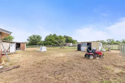 402 E Sherman Street, Mullin, TX 76864 - Photo 23