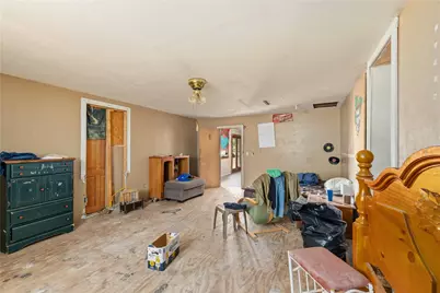 402 E Sherman Street, Mullin, TX 76864 - Photo 7