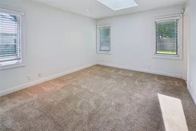 6418 Axton Lane, Dallas, TX 75214 - Photo 21