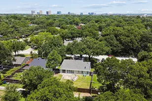 6418 Axton Ln, Dallas, TX 75214 - Photo 31