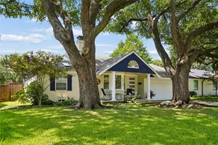 6418 Axton Ln, Dallas, TX 75214 - Photo 1